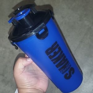 New in packaging drinks SHAKER